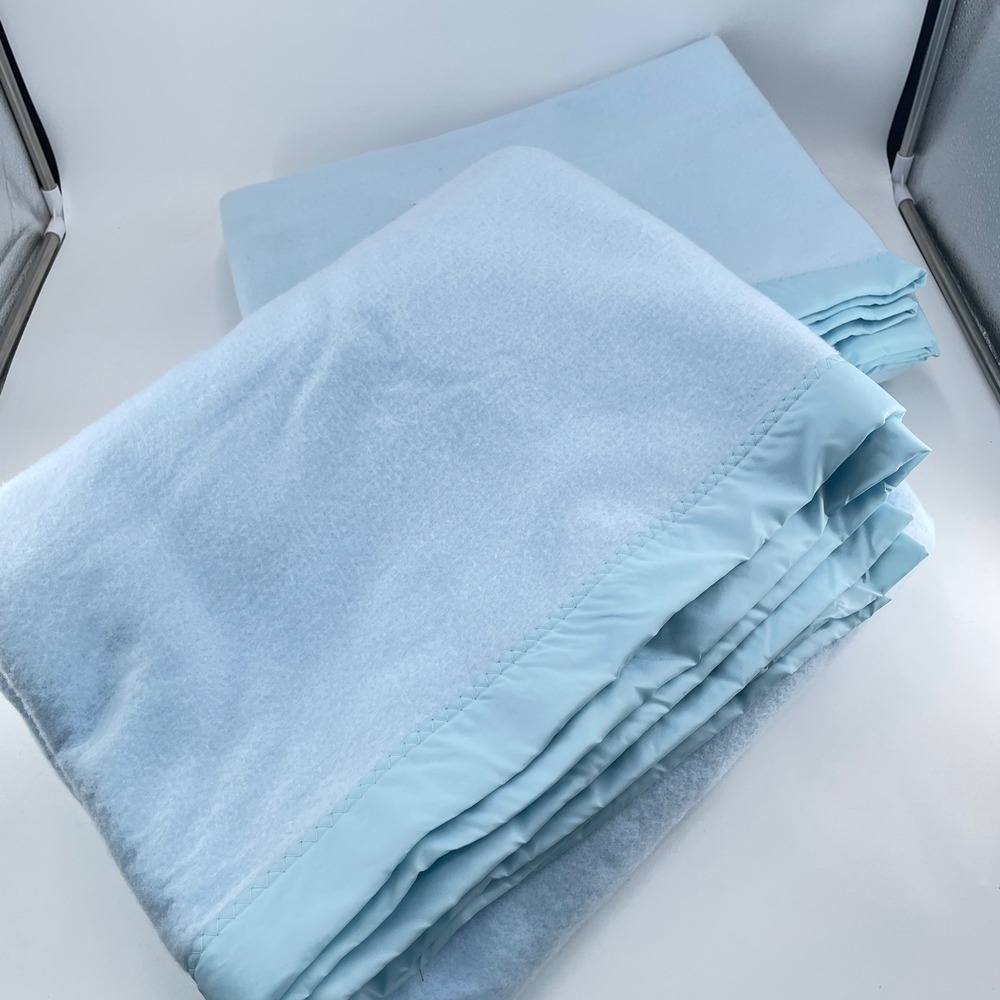 2 Chatham Vtg Blue Acrylic Thermal Blankets Satin Trim 71x88 Twin Blue unused